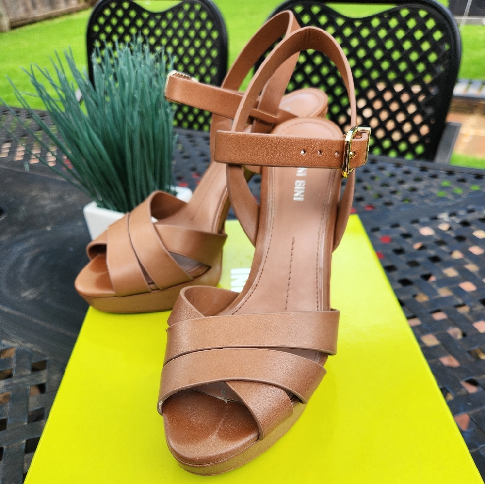 Gianni Bini Tan High Heeled Sandal Size 8